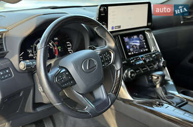 Внедорожник / Кроссовер Lexus LX 2022 в 