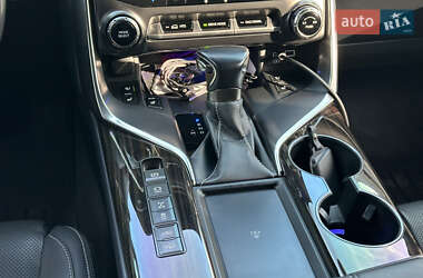 Внедорожник / Кроссовер Lexus LX 2022 в 