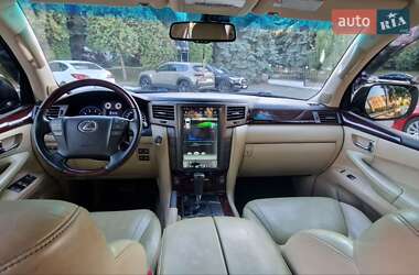 Позашляховик / Кросовер Lexus LX 2011 в 