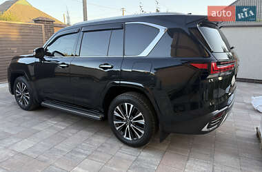 Внедорожник / Кроссовер Lexus LX 2023 в 