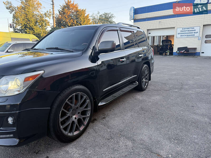 Позашляховик / Кросовер Lexus LX 2009 в Білій Церкві