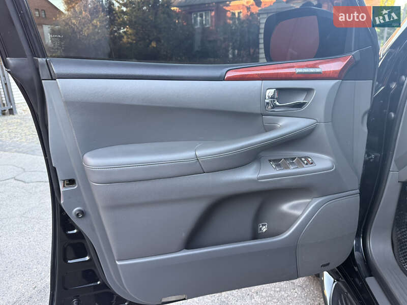 Позашляховик / Кросовер Lexus LX 2009 в Білій Церкві