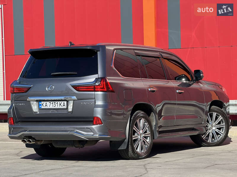 Внедорожник / Кроссовер Lexus LX 2016 в Киеве