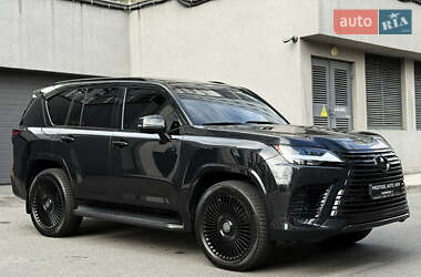 Позашляховик / Кросовер Lexus LX 2022 в 