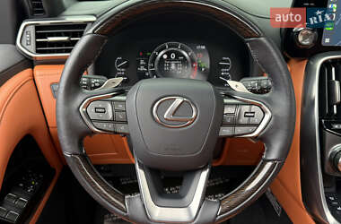 Позашляховик / Кросовер Lexus LX 2022 в 