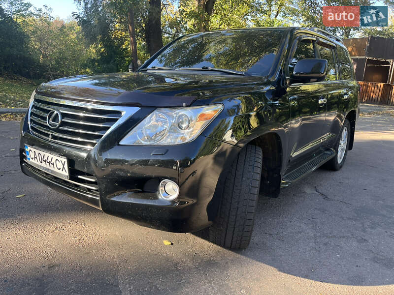 Позашляховик / Кросовер Lexus LX 2008 в Корсунь-Шевченківському
