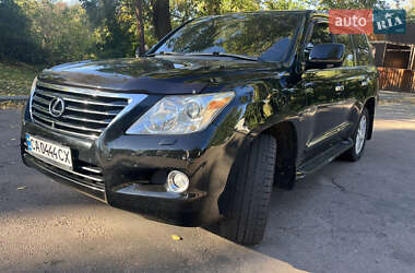 Внедорожник / Кроссовер Lexus LX 2008 в 