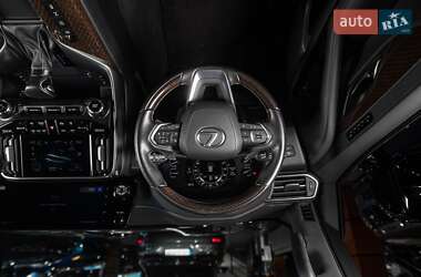 Позашляховик / Кросовер Lexus LX 2021 в 