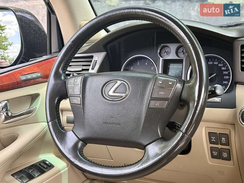 Позашляховик / Кросовер Lexus LX 2008 в Харкові