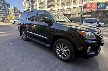 Позашляховик / Кросовер Lexus LX 2012 в 