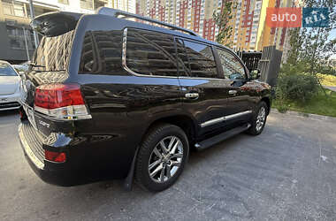 Позашляховик / Кросовер Lexus LX 2012 в 