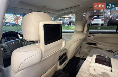 Позашляховик / Кросовер Lexus LX 2012 в 