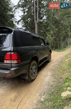 Позашляховик / Кросовер Lexus LX 2004 в 