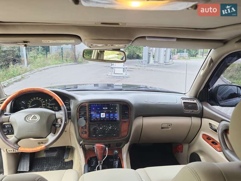 Позашляховик / Кросовер Lexus LX 2001 в Надвірній