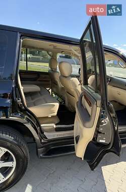 Позашляховик / Кросовер Lexus LX 2004 в 