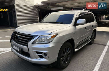 Позашляховик / Кросовер Lexus LX 2008 в Києві