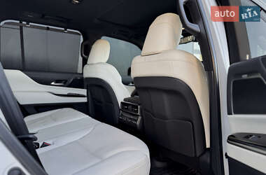 Внедорожник / Кроссовер Lexus LX 2023 в 