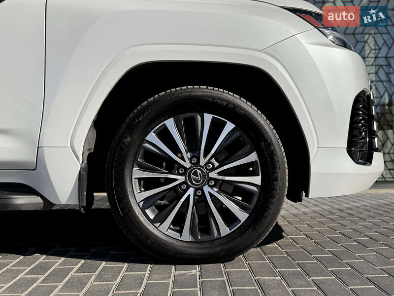 Позашляховик / Кросовер Lexus LX 2023 в Одесі