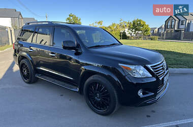 Lexus LX 2011