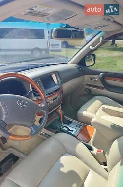 Позашляховик / Кросовер Lexus LX 2004 в 