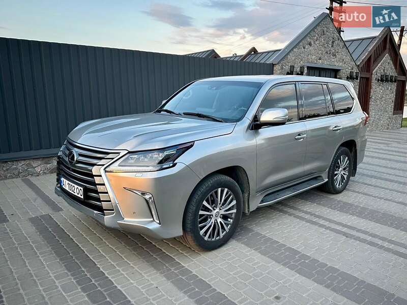 Lexus LX 2017