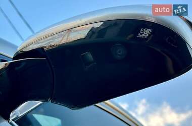 Внедорожник / Кроссовер Lexus LX 2017 в 