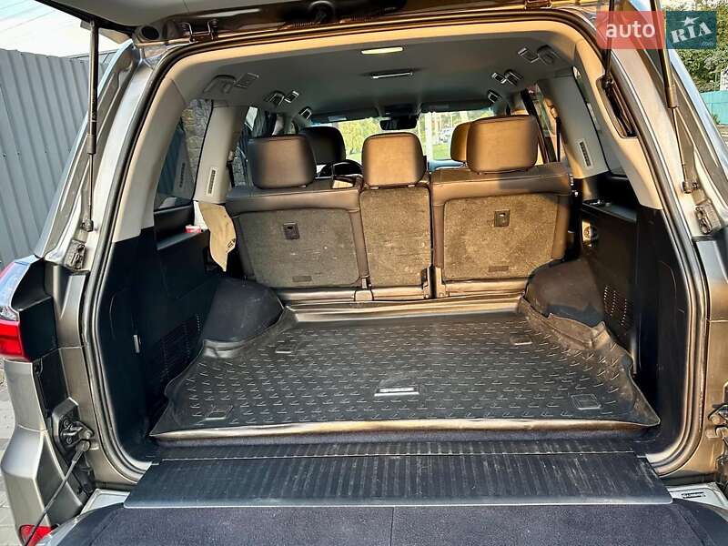 Позашляховик / Кросовер Lexus LX 2017 в Білій Церкві