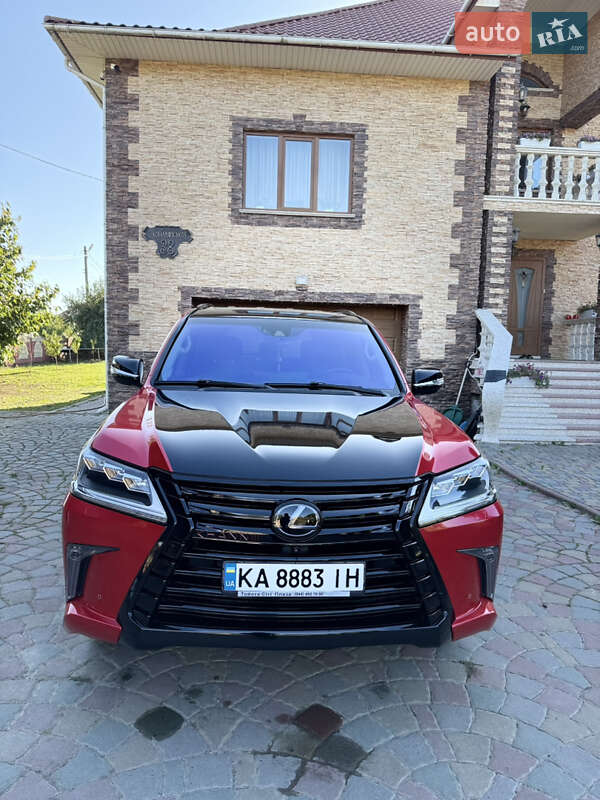 Позашляховик / Кросовер Lexus LX 2017 в Чернівцях