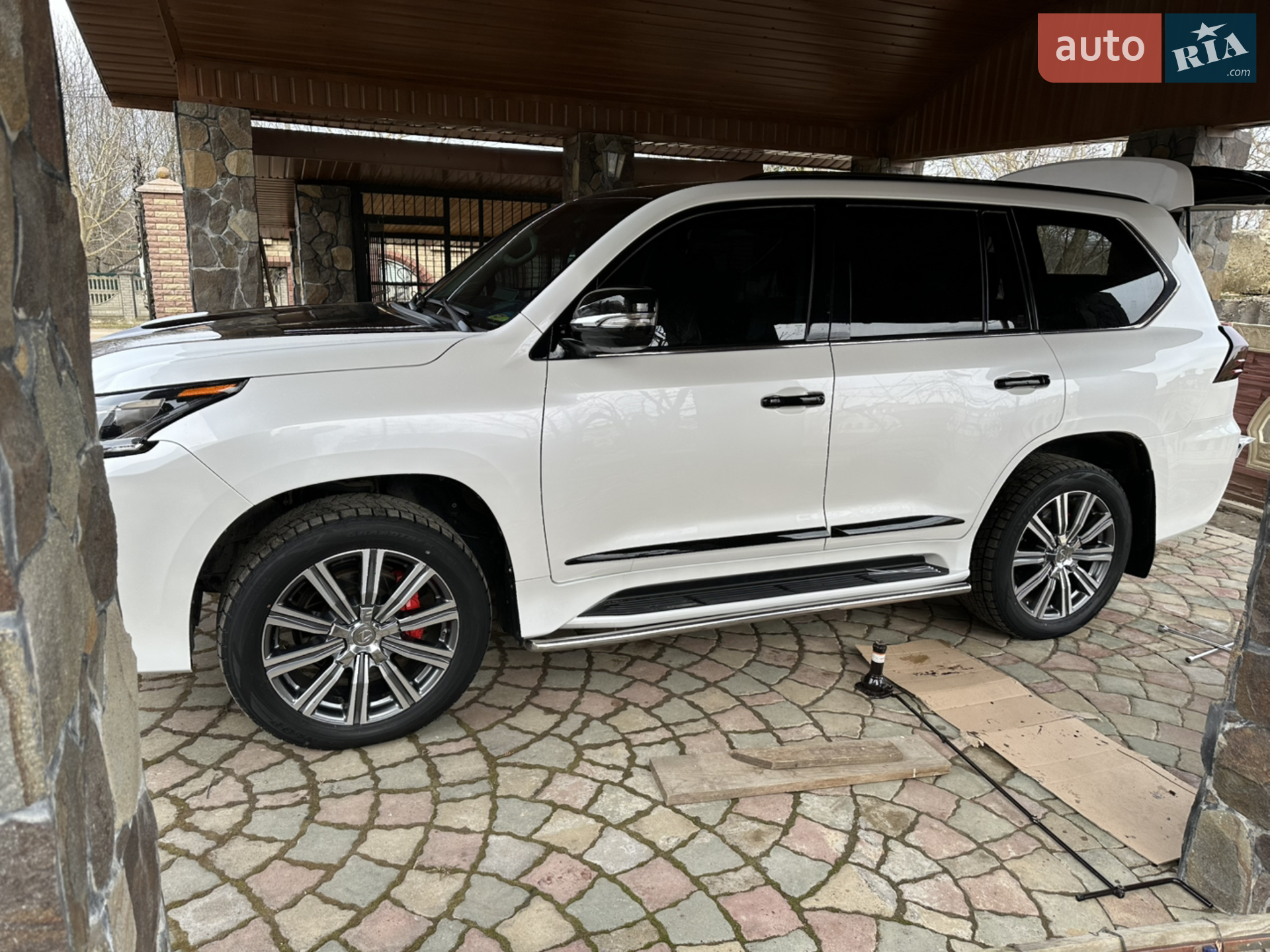 2017 Lexus LX - мініатюра 33
