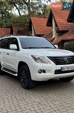 Внедорожник / Кроссовер Lexus LX 2008 в 