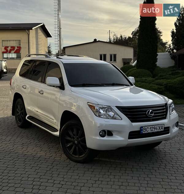 Позашляховик / Кросовер Lexus LX 2008 в Львові