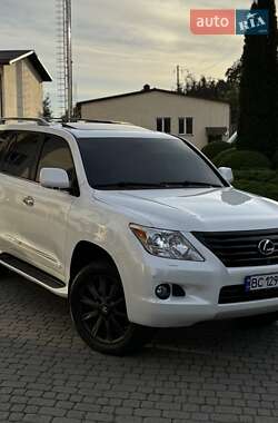 Внедорожник / Кроссовер Lexus LX 2008 в 