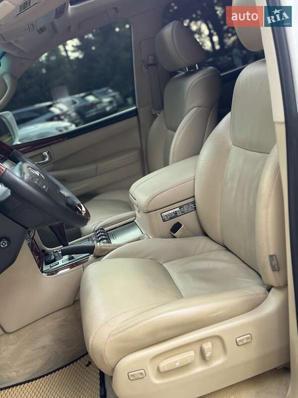 Позашляховик / Кросовер Lexus LX 2008 в Львові