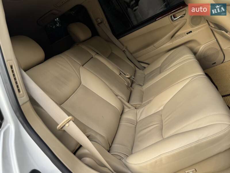 Позашляховик / Кросовер Lexus LX 2008 в Львові