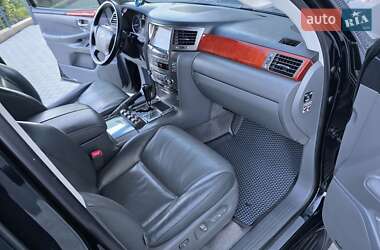 Внедорожник / Кроссовер Lexus LX 2009 в 