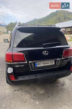 Позашляховик / Кросовер Lexus LX 2008 в 