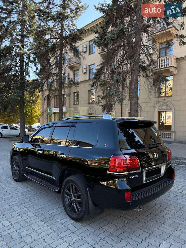 Позашляховик / Кросовер Lexus LX 2008 в Полтаві