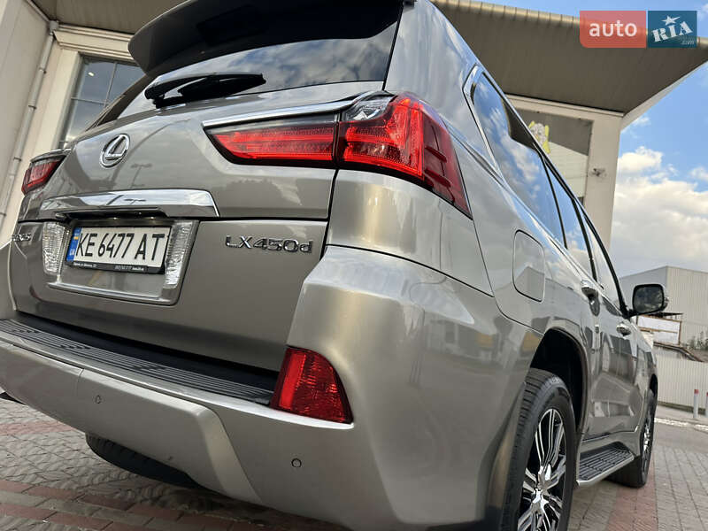 Позашляховик / Кросовер Lexus LX 2016 в Дніпрі фото 56 Позашляховик / Кросовер Lexus LX 2016 в Дніпрі