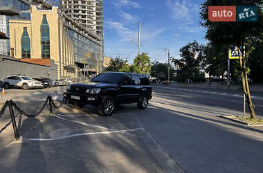 Позашляховик / Кросовер Lexus LX 2005 в 