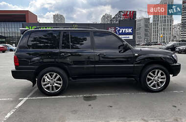 Позашляховик / Кросовер Lexus LX 2005 в 