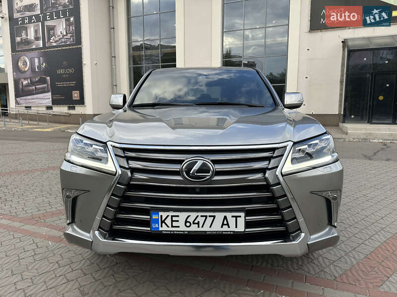 Позашляховик / Кросовер Lexus LX 2016 в Дніпрі фото 61 Позашляховик / Кросовер Lexus LX 2016 в Дніпрі