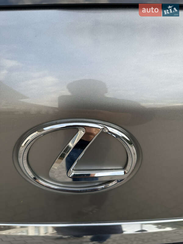 Позашляховик / Кросовер Lexus LX 2016 в Дніпрі фото 73 Позашляховик / Кросовер Lexus LX 2016 в Дніпрі