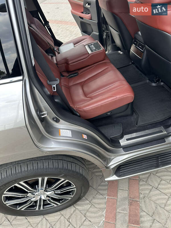 Позашляховик / Кросовер Lexus LX 2016 в Дніпрі фото 24 Позашляховик / Кросовер Lexus LX 2016 в Дніпрі