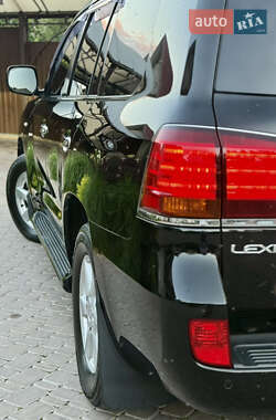 Позашляховик / Кросовер Lexus LX 2010 в 