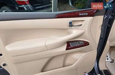 Позашляховик / Кросовер Lexus LX 2013 в 