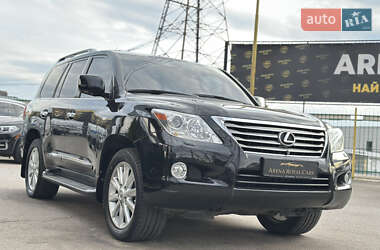Внедорожник / Кроссовер Lexus LX 2008 в 