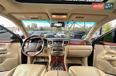 Внедорожник / Кроссовер Lexus LX 2008 в 