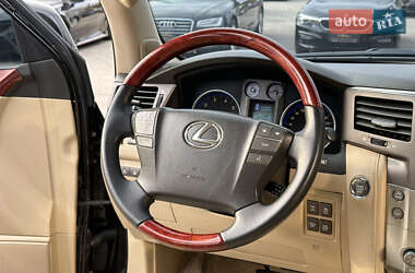 Внедорожник / Кроссовер Lexus LX 2008 в 