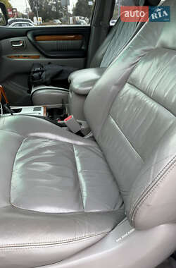 Позашляховик / Кросовер Lexus LX 2005 в 