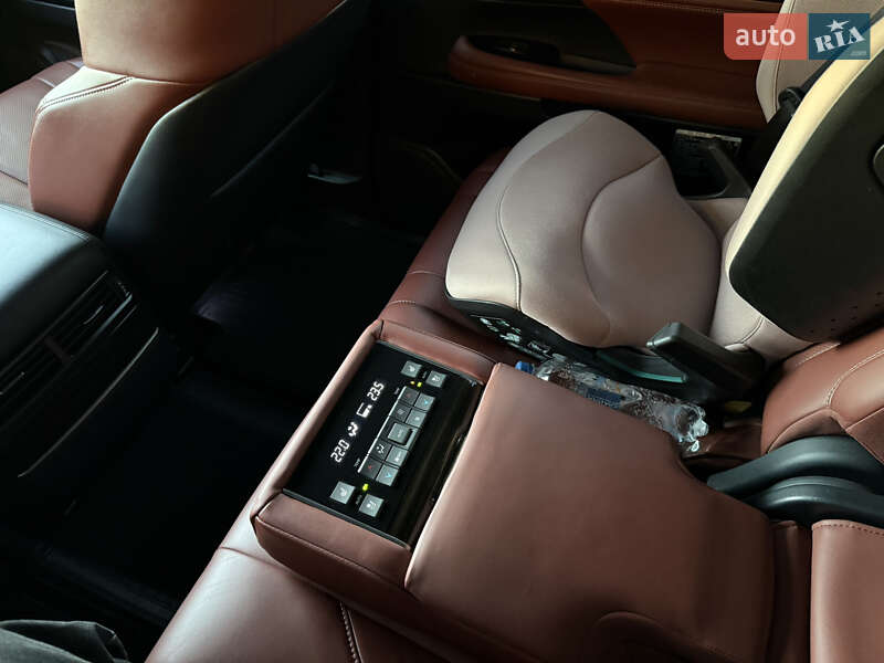 Позашляховик / Кросовер Lexus LX 2020 в Києві